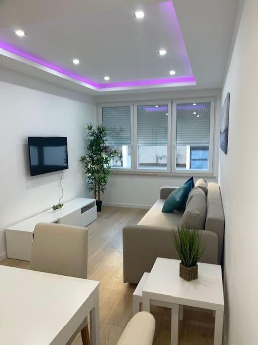 Lovely 2 Bedroom Apartment In South Lisbon Barreiro  Eksteriør billede